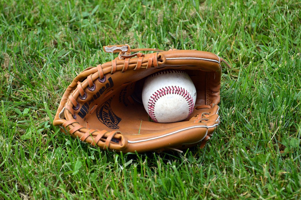 baseball-1425124_960_720