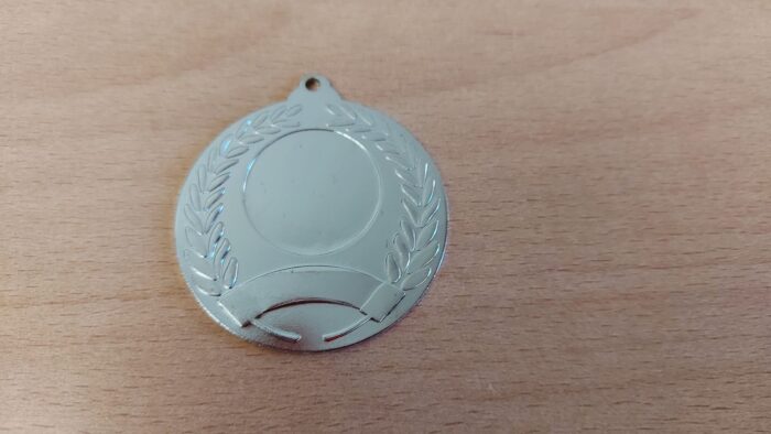 Medalla Ref. 100 Color Plata  Existencias (42 )