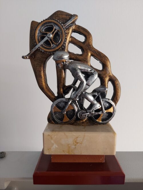 Trofeo Ciclismo Masc.  Ref.1088  Altura 21cm  Existencias (2)*****