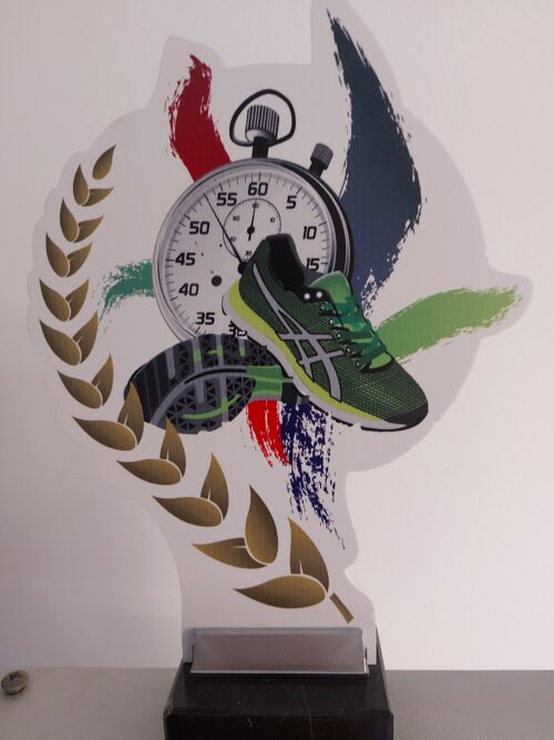 Trofeo Atletismo  Ref.1098  Altura 28cm  Existencias (1)*****