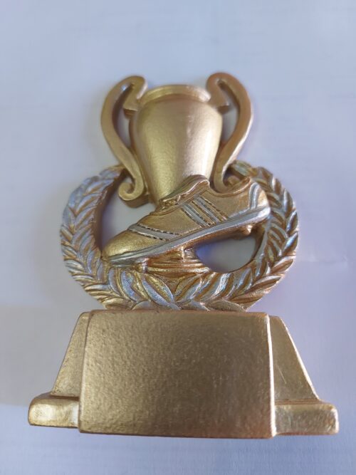 Trofeo de Futbol.  Ref. 4500  Altura 11cm Existencias (4)*****