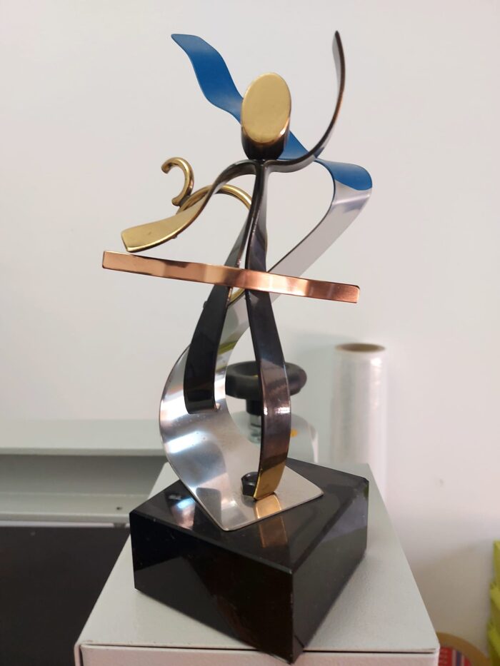 Trofeo de Atletismo  Ref.0890798  Altura 28cm  Existencias (1)*****