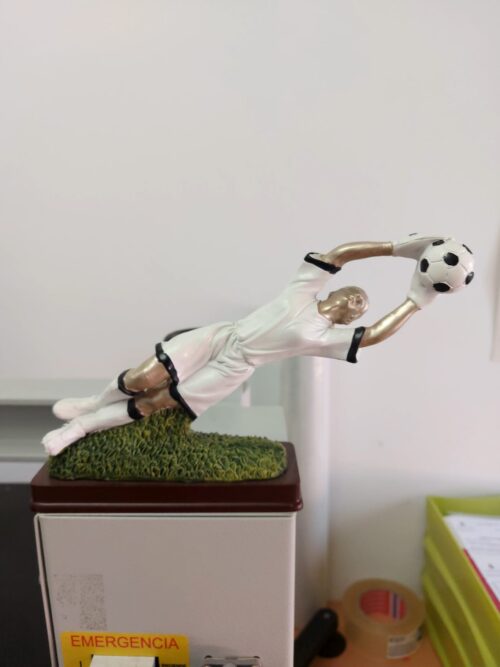 Trofeo de Futbol Portero Fem.  Ref. 441180  Altura 24cm x 16cm  Existencias (2*****
