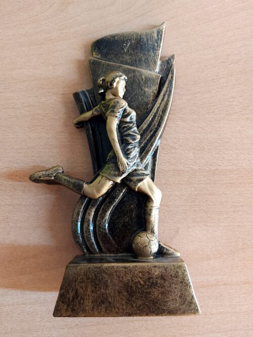 Trofeo de Fútbol Fem. Ref. 000212  Altura 13cm (Existencias 3)*****