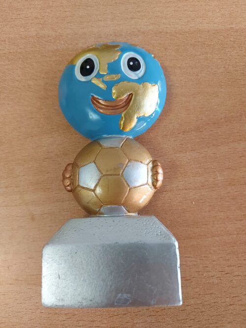 Trofeo de Futbol  Ref. 40480  Altura 13cm  Existencias (1)*****