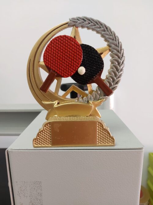 Trofeo de Ping-Pong  Ref. 1140411  Altura 13cm Existencias (1)*****