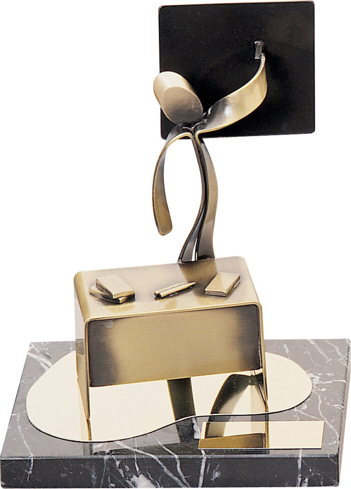 Trofeo de Maestro/a  Ref.914 Altura 18 x 14cm**