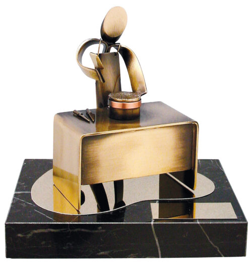 Trofeo de Carnicero/a  Ref.917 Altura 18 x 14cm**